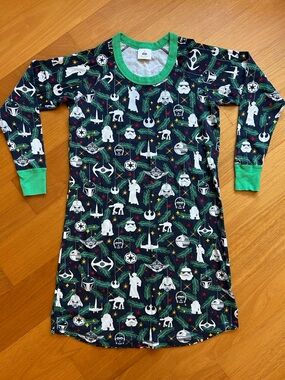 Hanna Andersson Black & Green Star Wars Holiday Nightgown Size XS